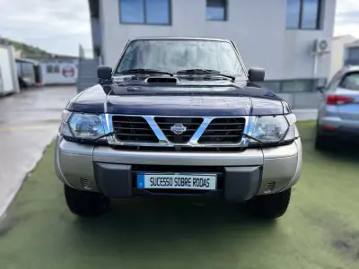 Nissan Patrol 2000 — foto 2 de 19
