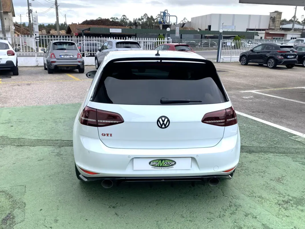 Volkswagen Golf 2017 - 29000 EUR, 55447 km - 55447km - foto 4 de 16