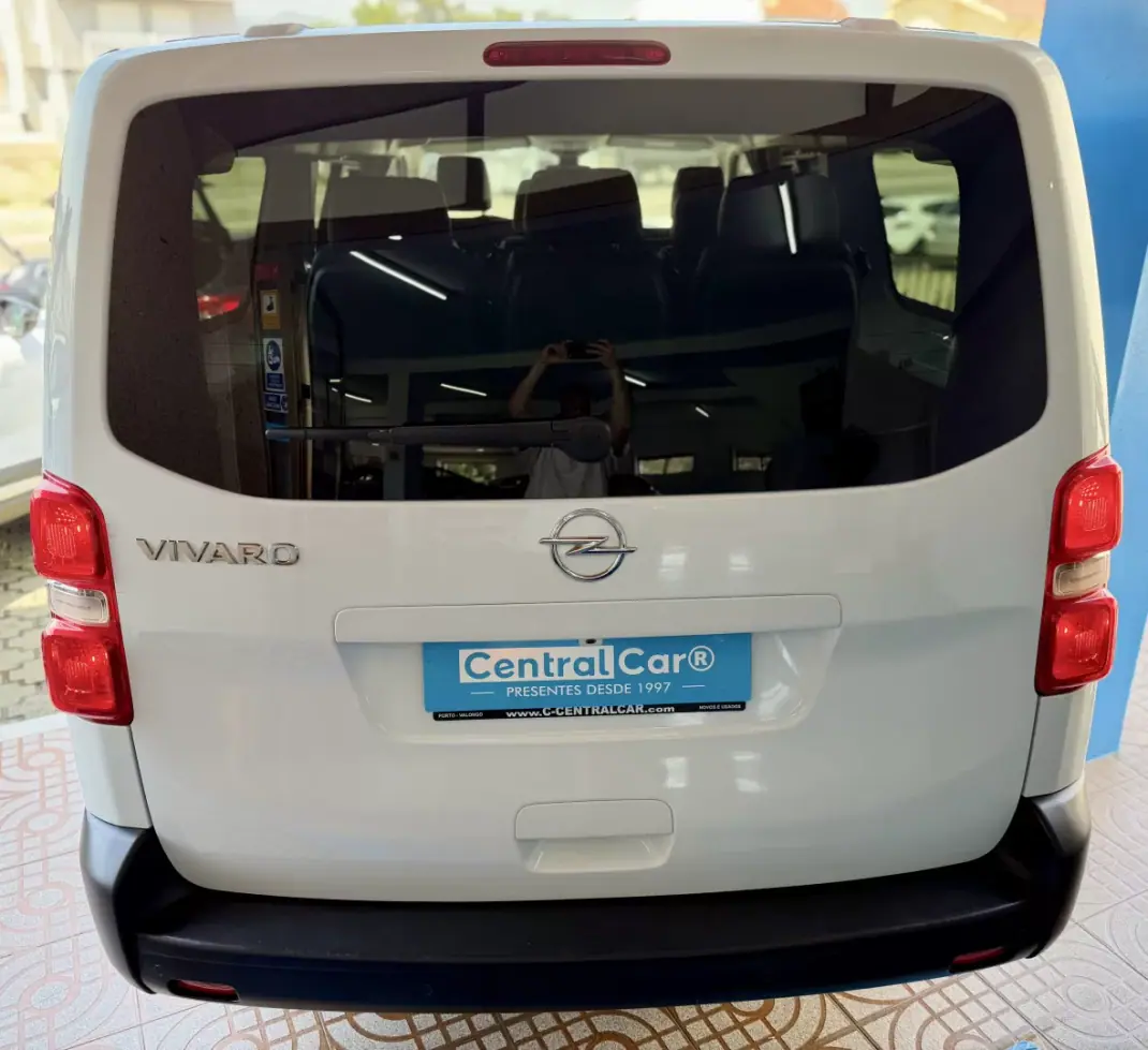Opel Vivaro 2022 - 32950 EUR, 78000 km - AUTO.MOTO.pt - 78000km - foto 8 de 22