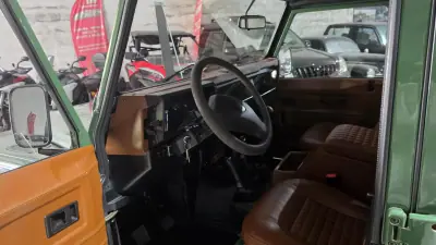 Land Rover Defender 1999 - 44500 EUR, 362319 km - AUTO.MOTO.pt - 362319km - foto 25 de 36