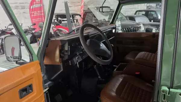 Land Rover Defender 1999 - 44500 EUR, 362319 km - AUTO.MOTO.pt - 362319km - foto 25 de 36