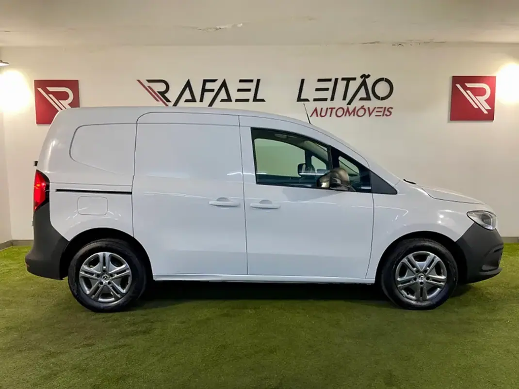 Mercedes-Benz 2022 - 17750 EUR, 45000 km - AUTO.MOTO.pt - 45000km - foto 7 de 28