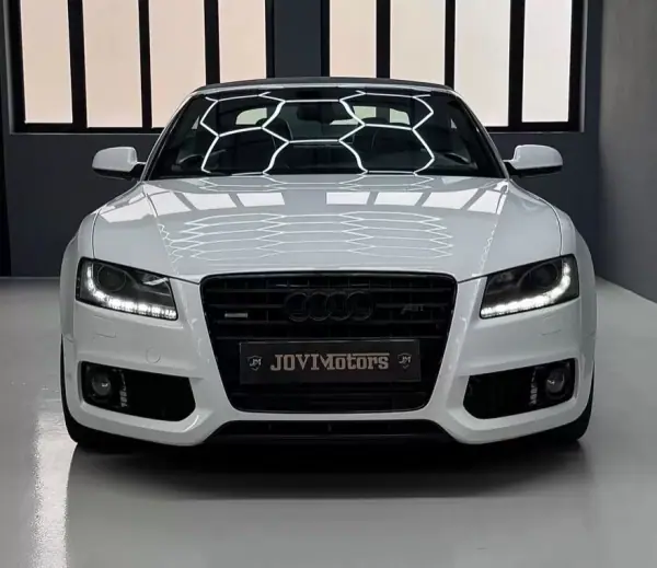 Audi A5 Cabrio 2009 - 16950 EUR, 195556 km - AUTO.MOTO.pt - 195556km - foto 12 de 38