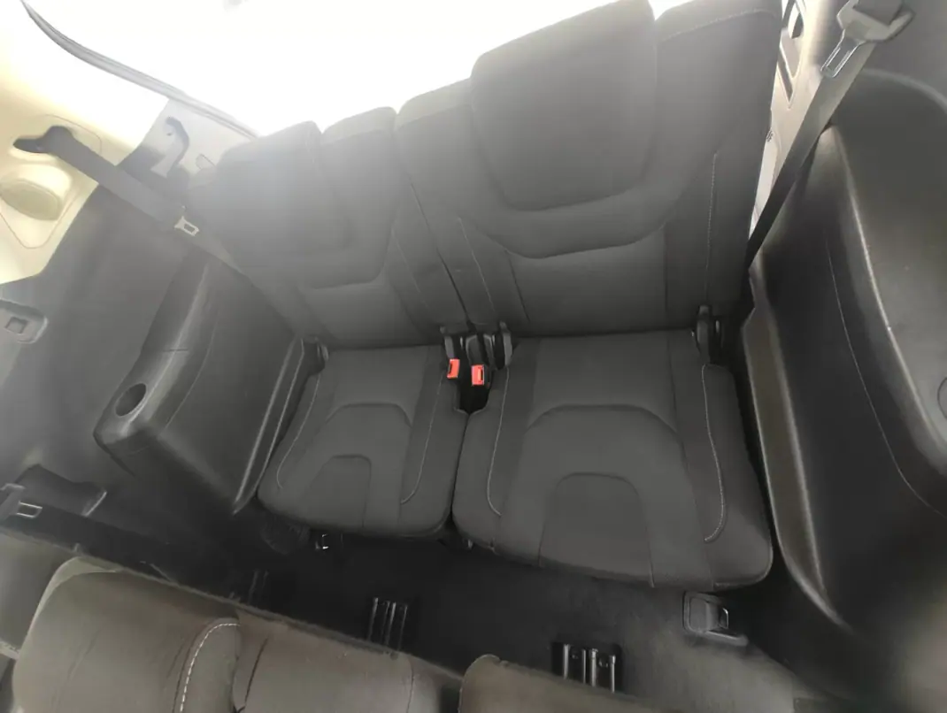 Ford S-Max 2019 - 22400 EUR, 124980 km - AUTO.MOTO.pt - 124980km - foto 8 de 18