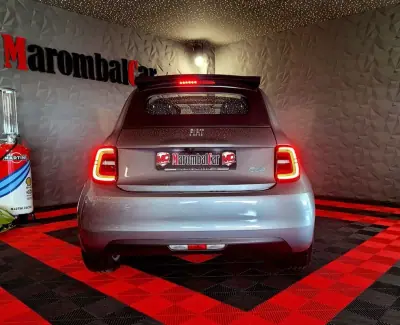 Fiat 500e C 2022 - 28990 EUR, 7468 km - AUTO.MOTO.pt - 7468km - foto 5 de 54