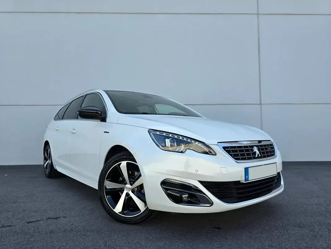 Peugeot 308 SW 2017 - 13750 EUR, 136500 km - 136500km - foto 31 de 36