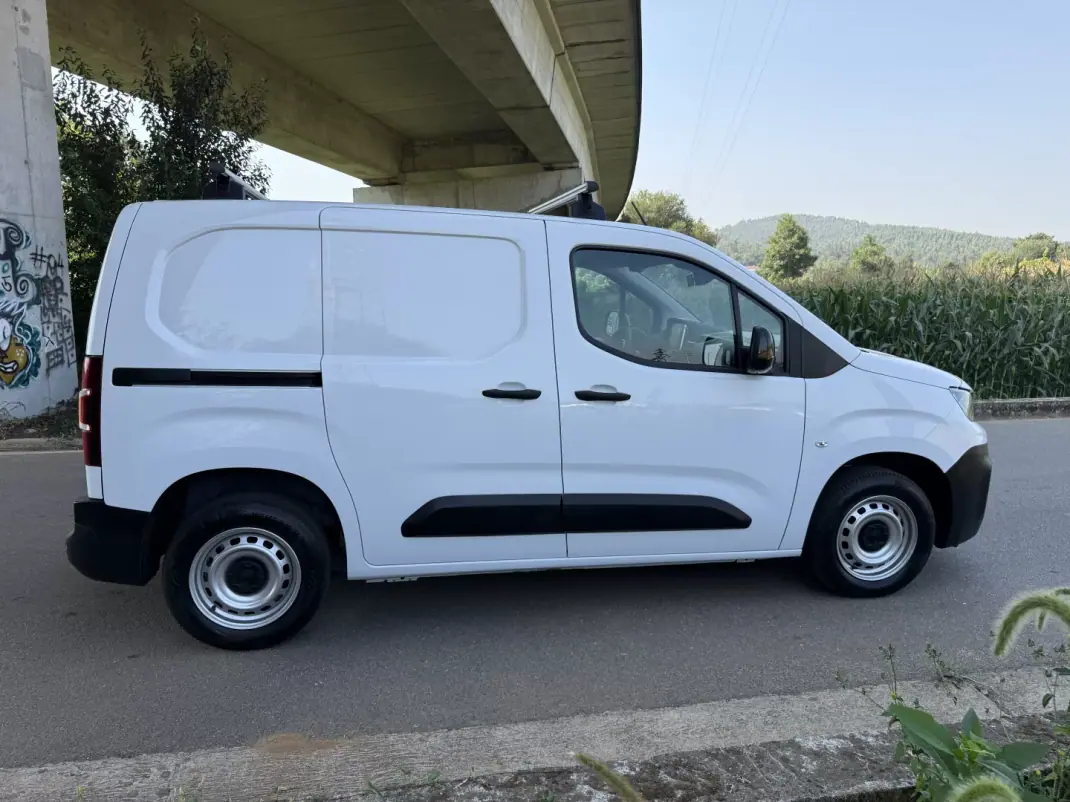 Peugeot Partner 2023 - 12187 EUR, 112000 km - 112000km - foto 13 de 24