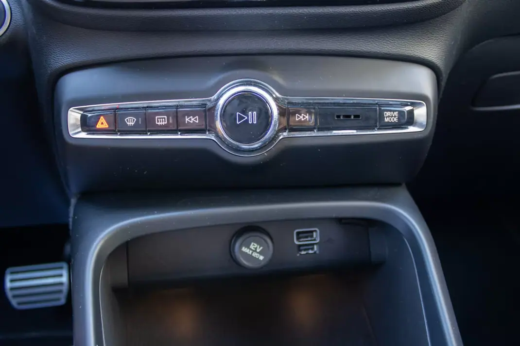 Volvo XC 40 2022 - 24990 EUR, 159000 km - 159000km - foto 40 de 54