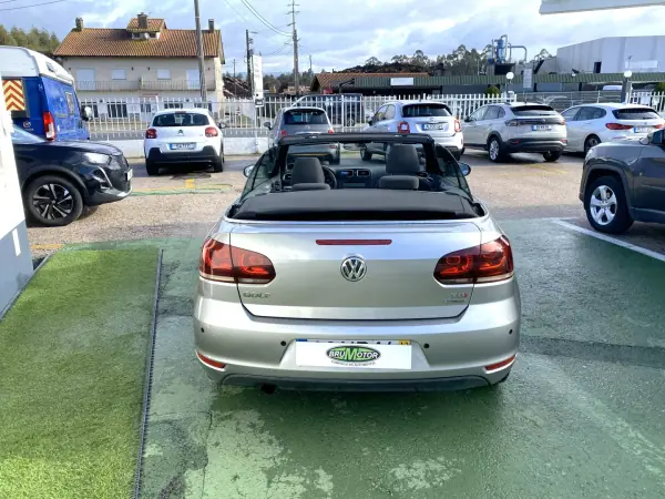 Volkswagen Golf Cabriolet 2012 - 12950 EUR, 155108 km - AUTO.MOTO.pt - 155108km - foto 12 de 13