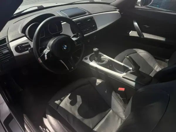 BMW Z4 2006 - 25900 EUR, 256000 km - AUTO.MOTO.pt - 256000km - foto 8 de 13