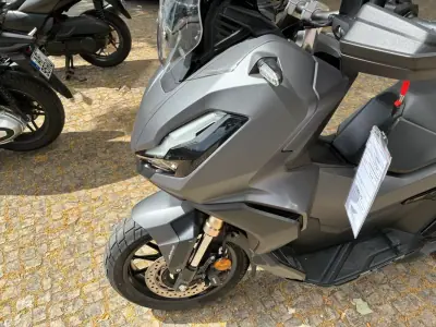 Honda ADV 150 2023 - 5300 EUR, 16240 km - AUTO.MOTO.pt - 16240km - foto 10 de 14