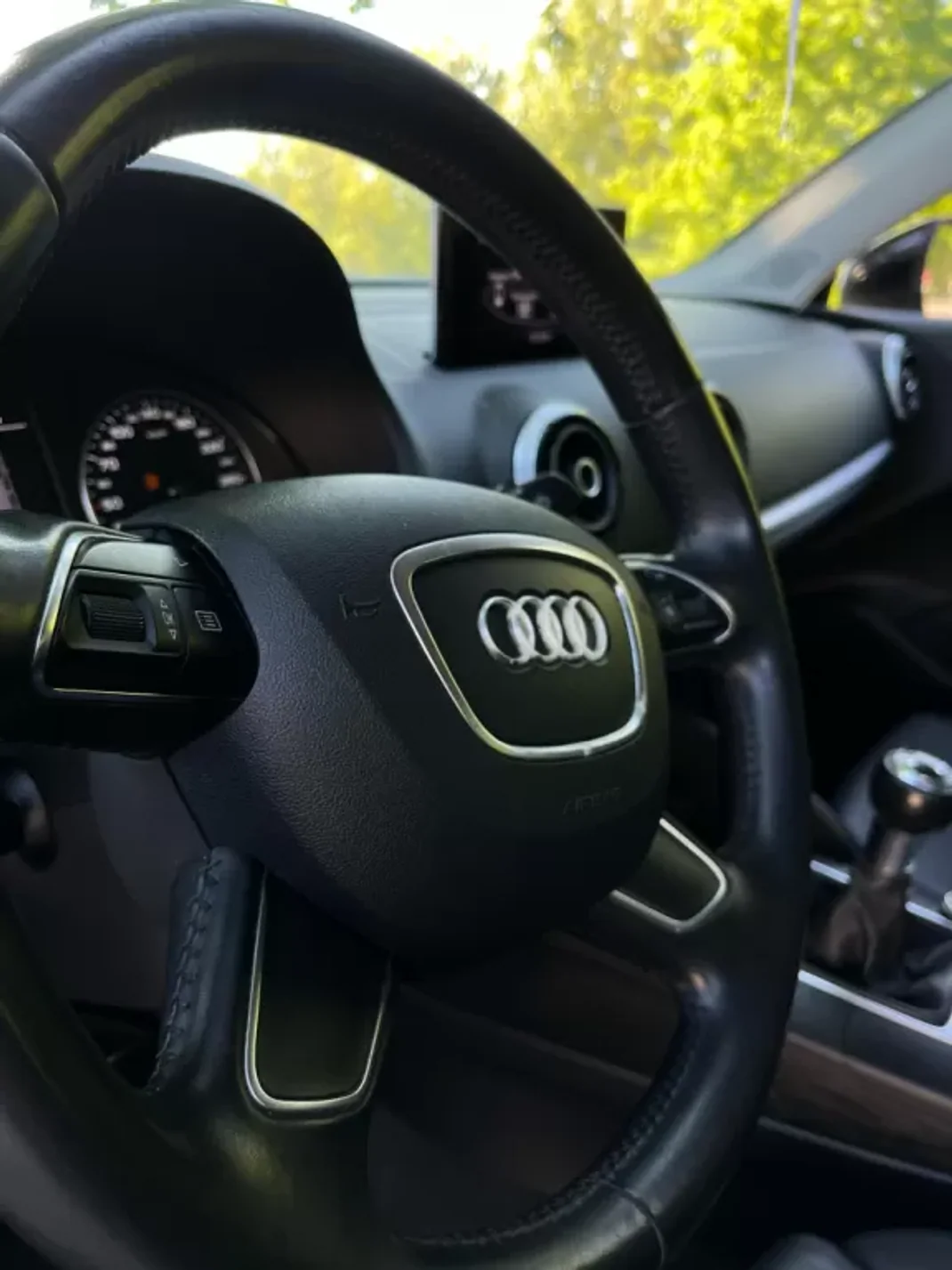 Audi A3 Limousine 2014 - 17000 EUR, 149000 km - AUTO.MOTO.pt - 149000km - foto 16 de 27