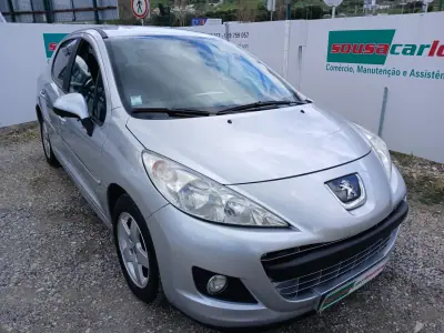 Peugeot 207 2012 - 5250 EUR, 180948 km - AUTO.MOTO.pt - 180948km - foto 7 de 28
