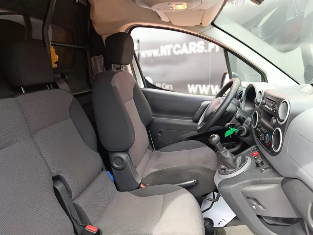 Peugeot Partner 2018 - 10900 EUR, 42380 km - 42380km - foto 12 de 12