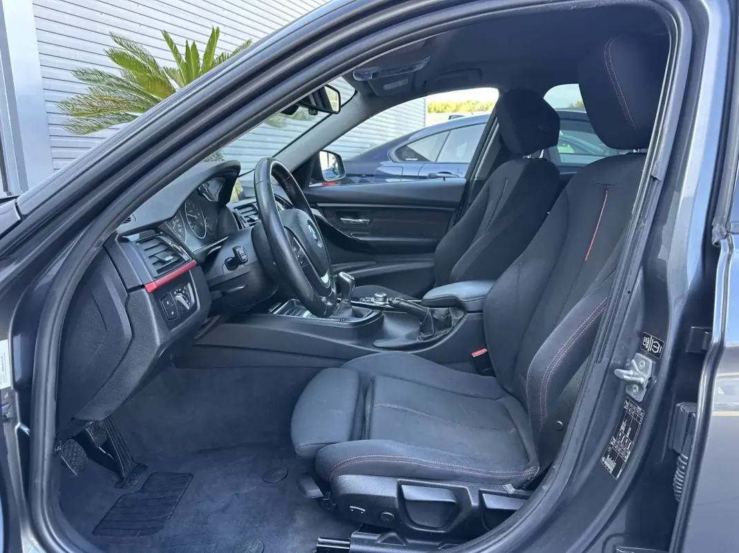 BMW 318 2014 - 11900 EUR, 250000 km - 250000km - foto 46 de 60