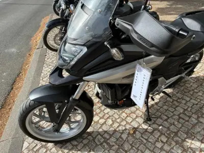 Honda NC750X 2017 - 4850 EUR, 57483 km - AUTO.MOTO.pt - 57483km - foto 12 de 14