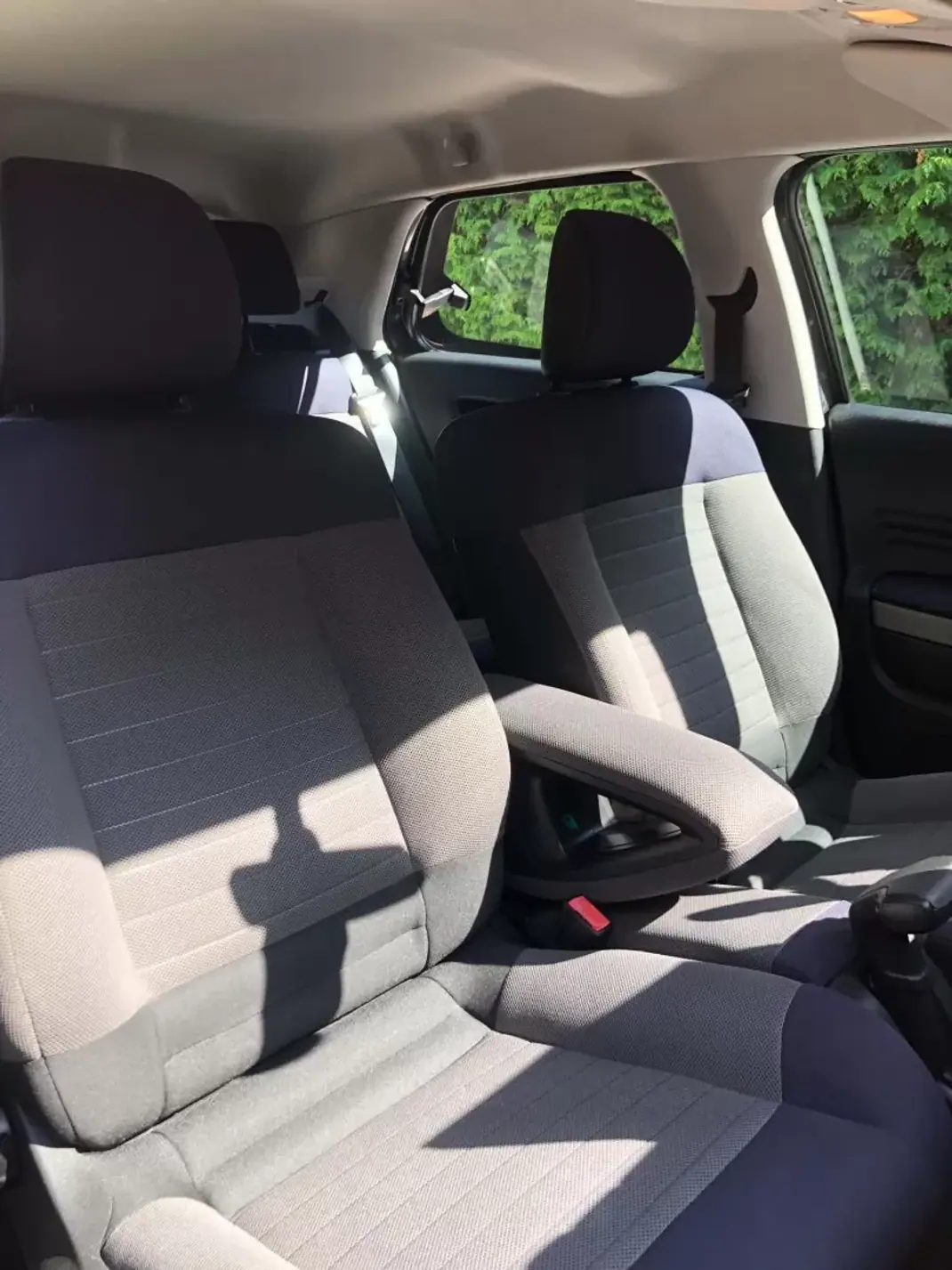 Citroën C4 Cactus 2014 - 9900 EUR, 167000 km - 167000km - foto 20 de 21
