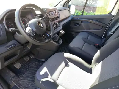 Renault Trafic 2021 - 29990 EUR, 82652 km - AUTO.MOTO.pt - 82652km - foto 6 de 12