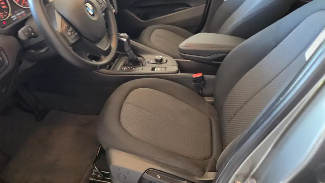 BMW X1 2016 - 22500 EUR, 76896 km - AUTO.MOTO.pt - 76896km - foto 36 de 61