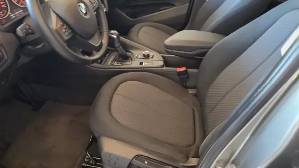 BMW X1 2016 - 22500 EUR, 76896 km - AUTO.MOTO.pt - 76896km - foto 36 de 61