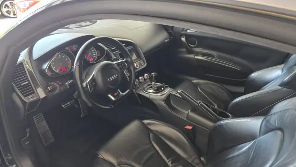 Audi R8 Coupé 2008 - 69500 EUR, 124927 km - AUTO.MOTO.pt - 124927km - foto 6 de 53