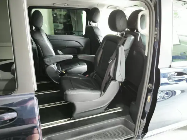 Mercedes-Benz V 250 2021 - 44999 EUR, 230022 km - AUTO.MOTO.pt - 230022km - foto 22 de 46