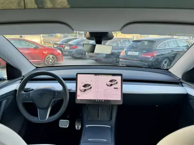 Tesla Model Y 2024 - 34999 EUR, 52000 km - foto 5 de 14