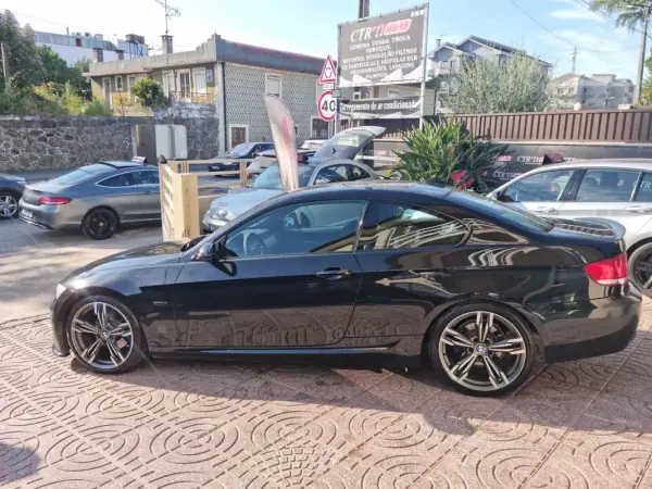 BMW 320 2008 - 16500 EUR, 140000 km - AUTO.MOTO.pt - 140000km - foto 9 de 18