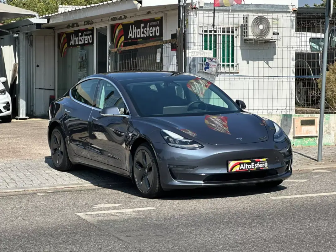 Tesla Model 3 2020 - 33900 EUR, 48971 km - 48971km - foto 12 de 31
