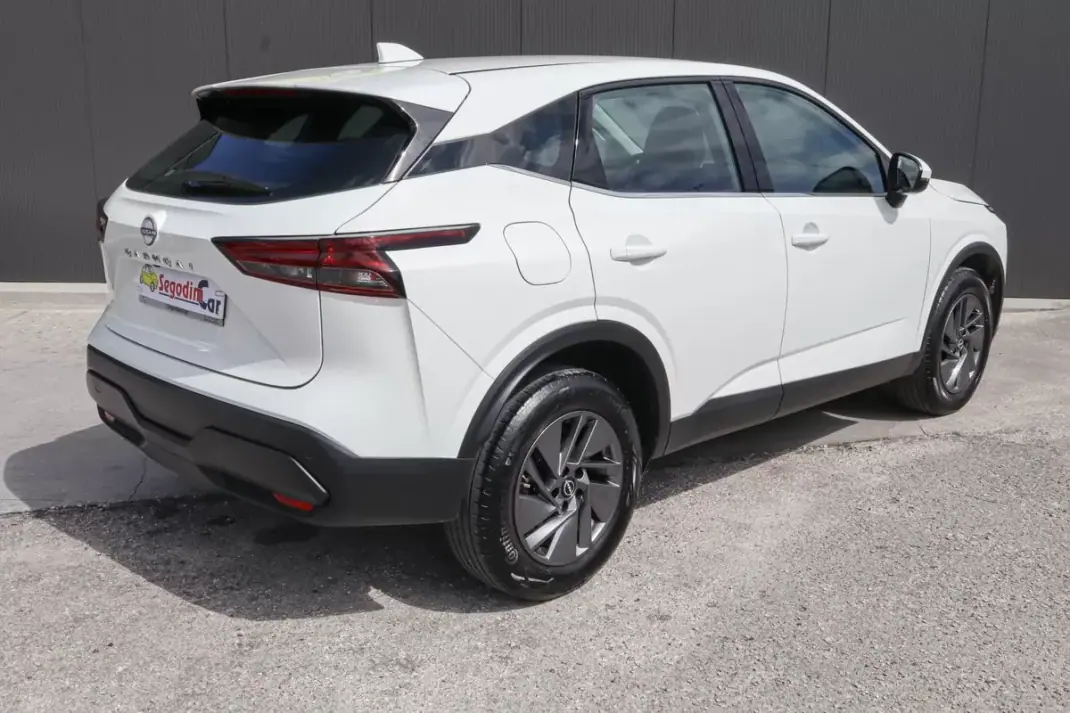 Nissan Qashqai 2023 - 20990 EUR, 56190 km - 56190km - foto 6 de 31