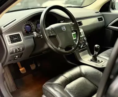 Volvo S80 2008 - 11900 EUR, 190500 km - AUTO.MOTO.pt - 190500km - foto 7 de 21