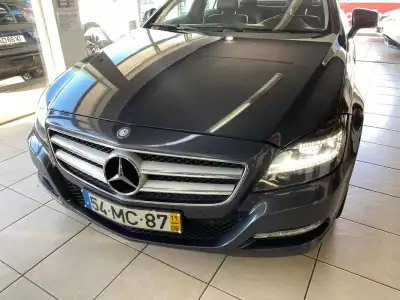 Mercedes-Benz CLS 250 2011 - 18500 EUR, 199900 km - AUTO.MOTO.pt - 199900km - foto 10 de 43