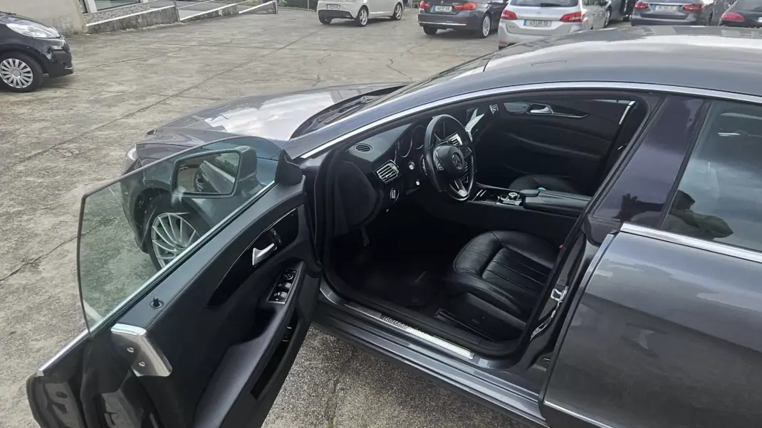 Mercedes-Benz CLS 250 2015 - 22500 EUR, 320000 km - 320000km - foto 11 de 13