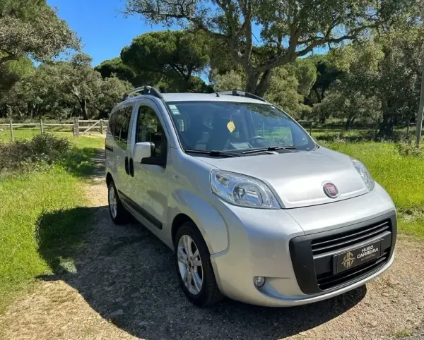 Fiat Qubo 2014 - 5700 EUR, 215000 km - AUTO.MOTO.pt - 215000km - foto 2 de 8