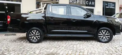 Maxus 2023 - 31500 EUR, 12635 km - AUTO.MOTO.pt - 12635km - foto 6 de 26