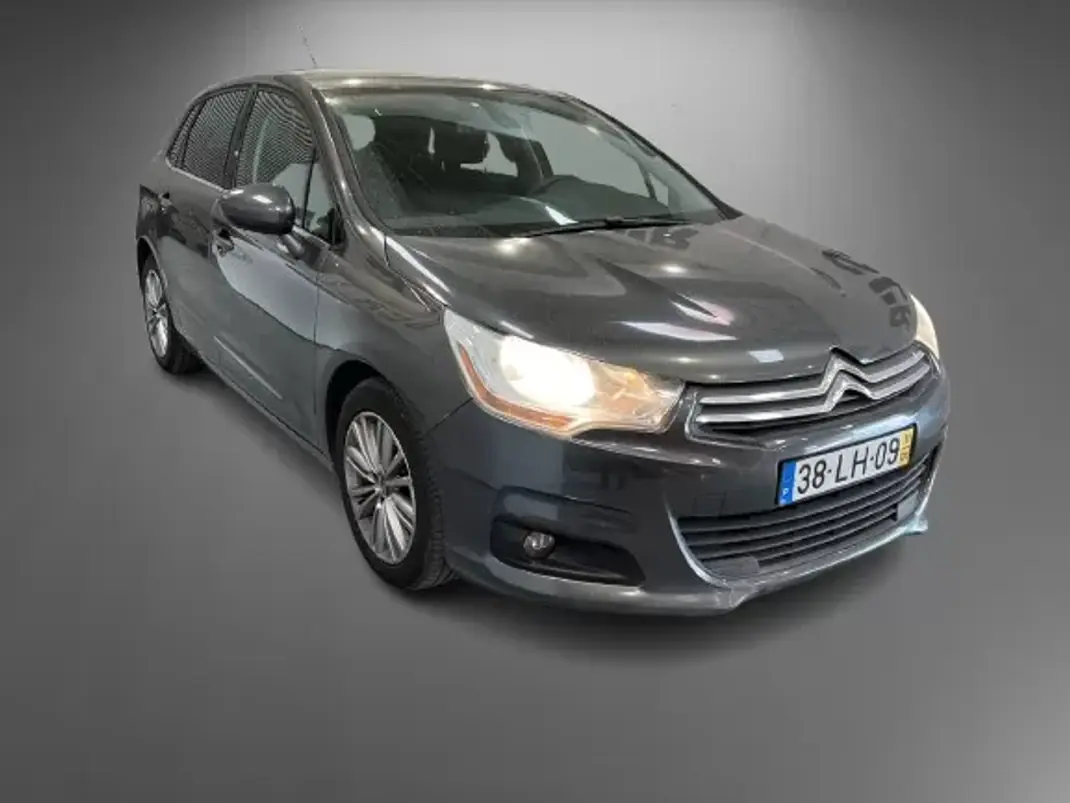 Citroën C4 2011 - 5950 EUR, 119381 km - AUTO.MOTO.pt - 119381km - foto 3 de 14