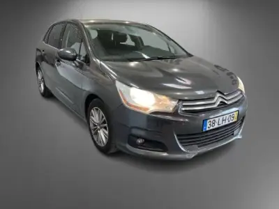 Citroën C4 2011 - 5950 EUR, 119381 km - AUTO.MOTO.pt - 119381km - foto 3 de 14