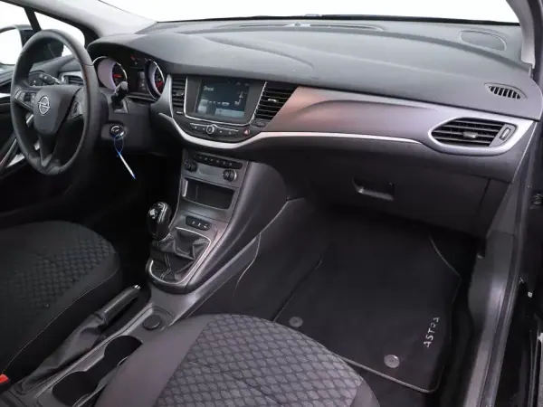 Opel Astra Sports Tourer 2021 - 11640 EUR, 149717 km - AUTO.MOTO.pt - 149717km - foto 9 de 52