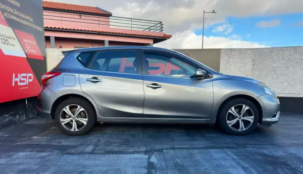 Nissan Pulsar 2015 — photo 3 of 9