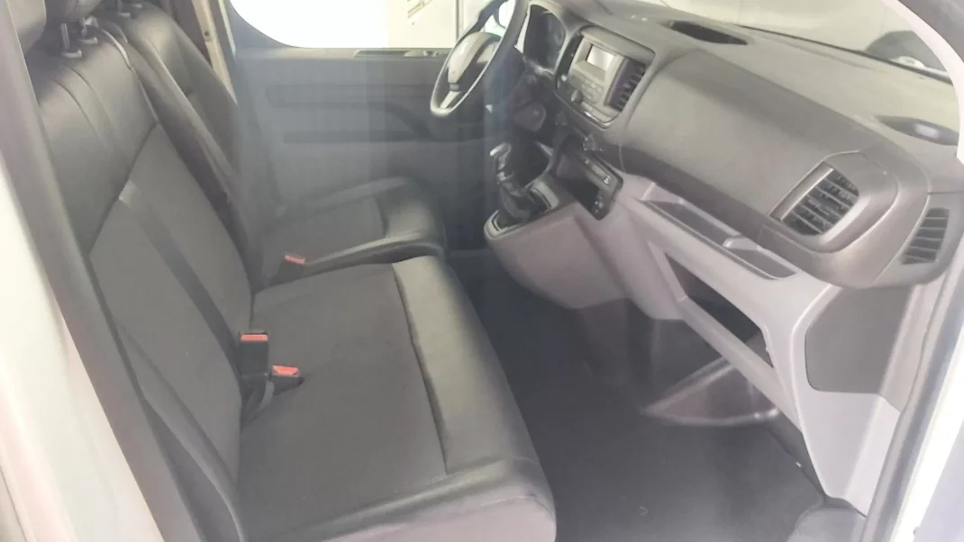 Peugeot Expert 2019 - 17500 EUR, 192616 km - 192616km - foto 5 de 11