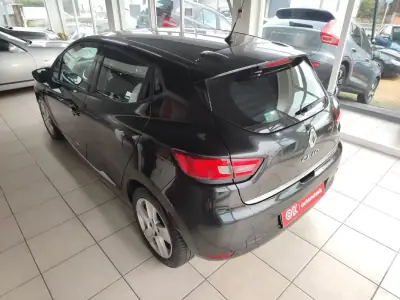 Renault Clio 2014 - 8750 EUR, 109100 km - AUTO.MOTO.pt - 109100km - foto 8 de 30