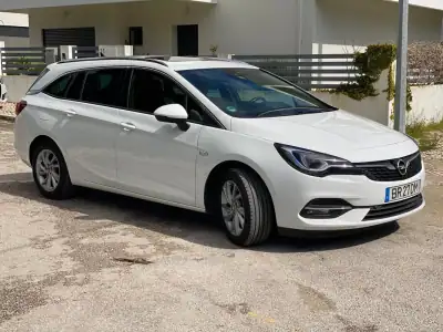 Opel Astra Sports Tourer 2020 - 17500 EUR, 134000 km - AUTO.MOTO.pt - 134000km - foto 2 de 30