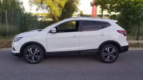 Nissan Qashqai 2020 - 16999 EUR, 139882 km - AUTO.MOTO.pt - 139882km - foto 3 de 12