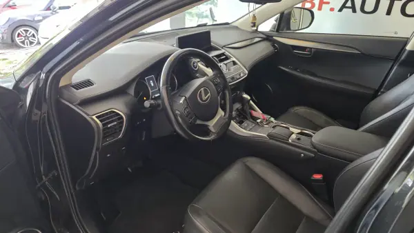 Lexus NX 300h 2018 - 31900 EUR, 78634 km - AUTO.MOTO.pt - 78634km - foto 6 de 65
