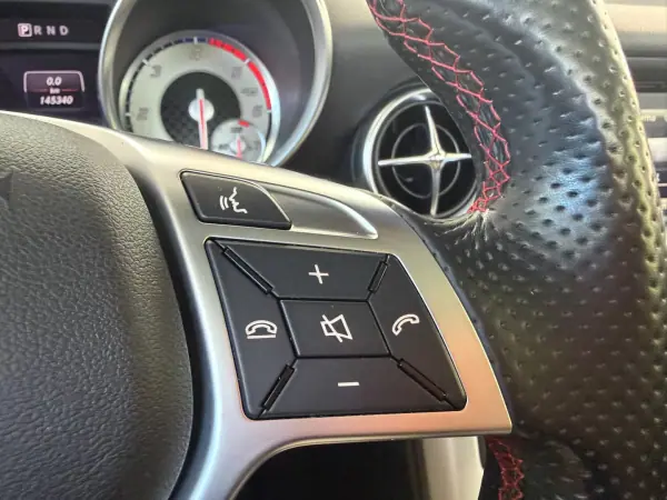 Mercedes-Benz SLK 250 2016 - 34000 EUR, 145340 km - AUTO.MOTO.pt - 145340km - foto 38 de 43