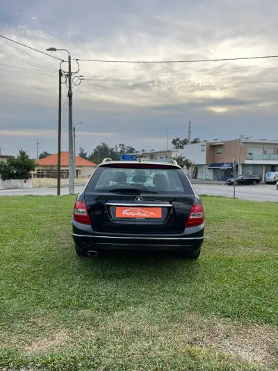 Mercedes-Benz C 220 2010 - 11900 EUR, 310000 km - AUTO.MOTO.pt - 310000km - foto 6 de 14
