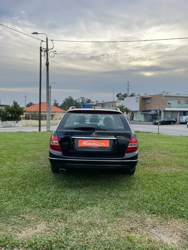 Mercedes-Benz C 220 2010 - 11900 EUR, 310000 km - AUTO.MOTO.pt - 310000km - foto 6 de 14