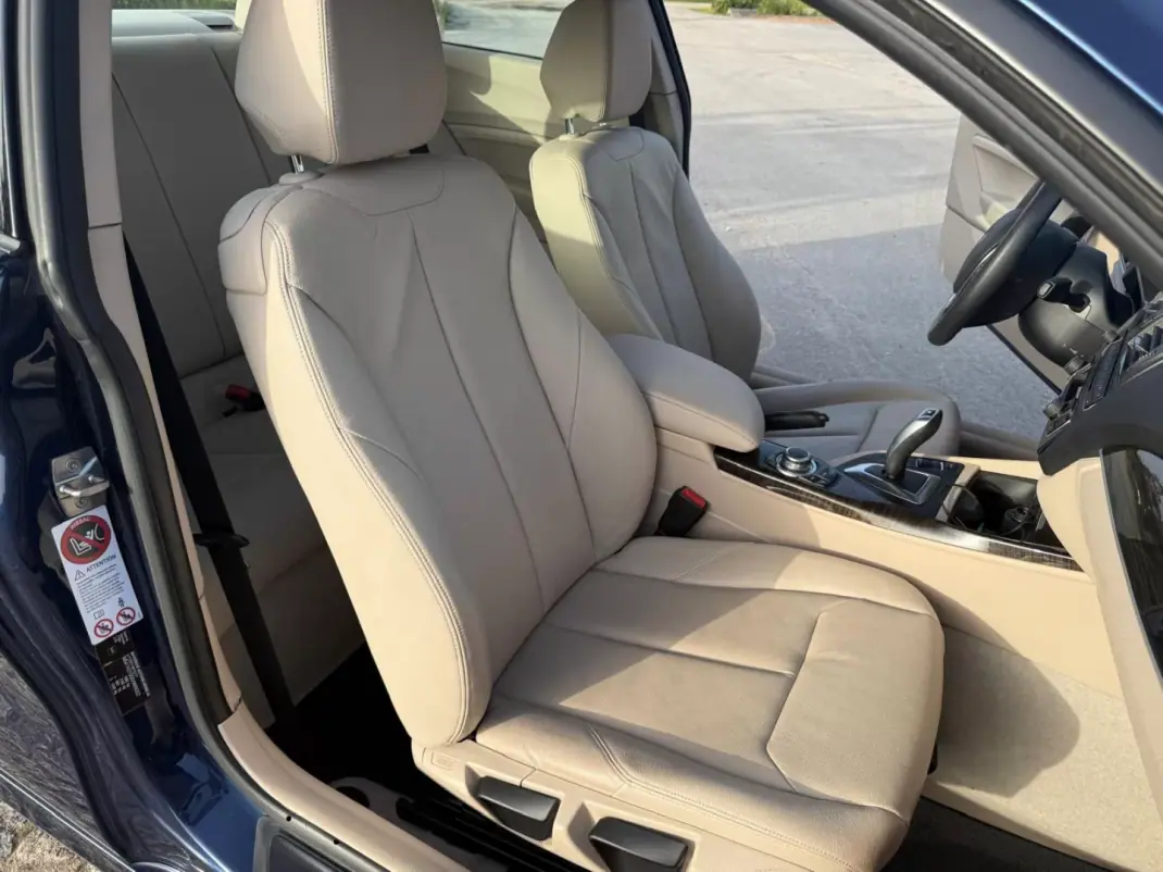 BMW 218 2014 - 16250 EUR, 167798 km - AUTO.MOTO.pt - 167798km - foto 18 de 21