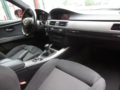 BMW 320 2011 - 16499 EUR, 241020 km - 241020km - foto 14 de 34