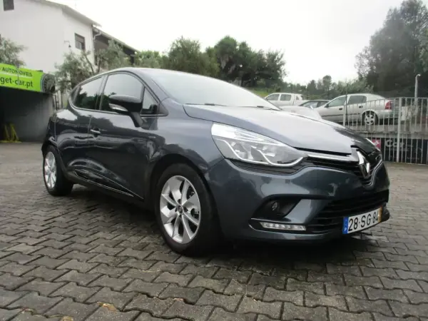 Renault Clio 0.9 TCE Limited 2016 Petrol — 50 000 km Renault Clio 0.9 TCE Limited 2016 Petrol